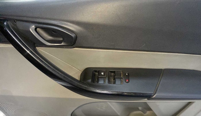 2019 Tata Tiago XZ PETROL, Petrol, Manual, 68,873 km, Driver Side Door Panels Control