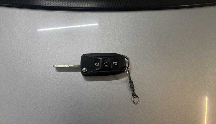 2019 Tata Tiago XZ PETROL, Petrol, Manual, 68,873 km, Key Close Up