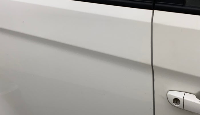 2017 Hyundai Creta E PLUS 1.6 PETROL, Petrol, Manual, 1,12,919 km, Right rear door - Minor scratches