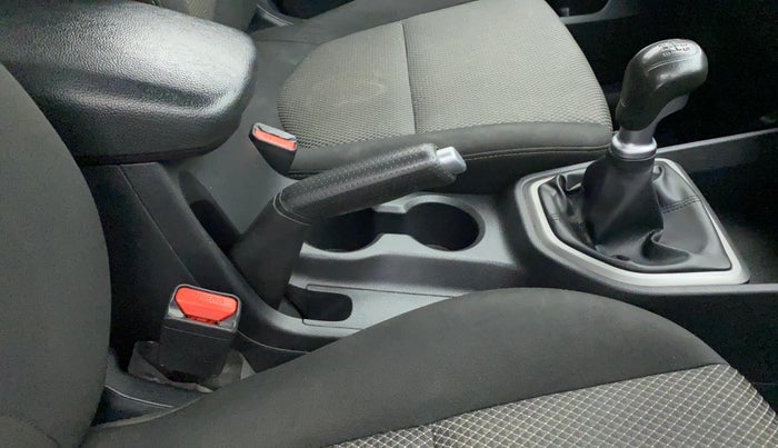 2017 Hyundai Creta E PLUS 1.6 PETROL, Petrol, Manual, 1,12,919 km, Gear Lever