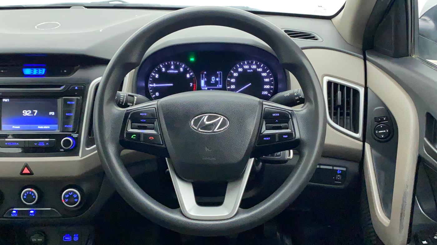 2017 Hyundai Creta E PLUS 1.6 PETROL, Petrol, Manual, 1,12,919 km, Steering Wheel Close Up