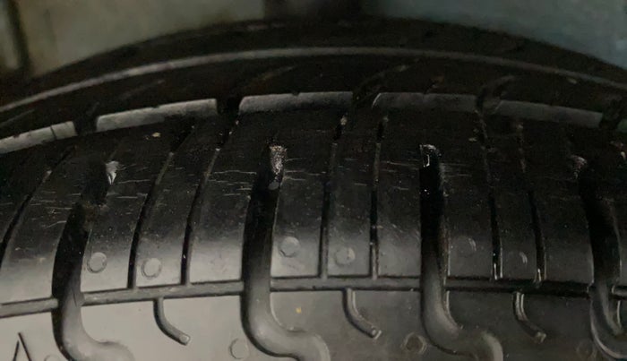2015 Maruti Celerio VXI, Petrol, Manual, 73,719 km, Right Rear Tyre Tread
