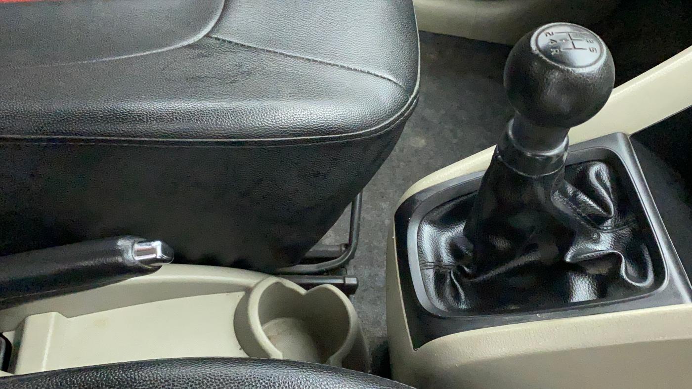 2015 Maruti Celerio VXI, Petrol, Manual, 73,719 km, Gear Lever