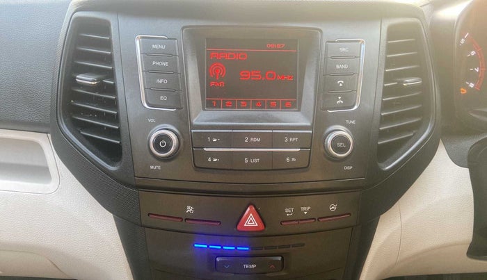 2021 Mahindra XUV300 W6 1.2 PETROL, Petrol, Manual, 10,886 km, Air Conditioner