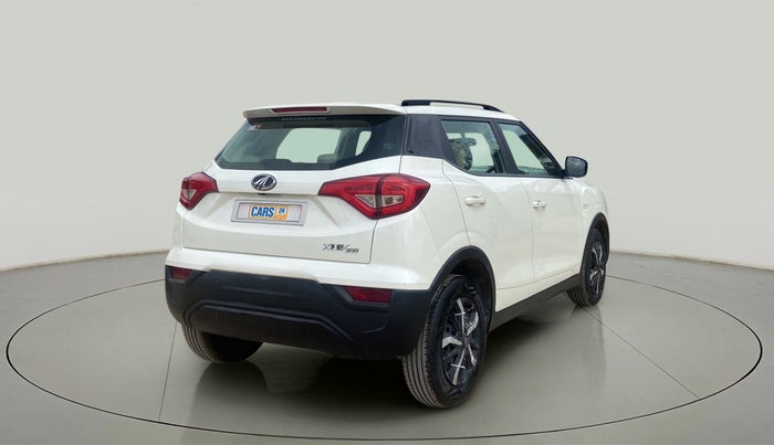 2021 Mahindra XUV300 W6 1.2 PETROL, Petrol, Manual, 10,886 km, Right Back Diagonal