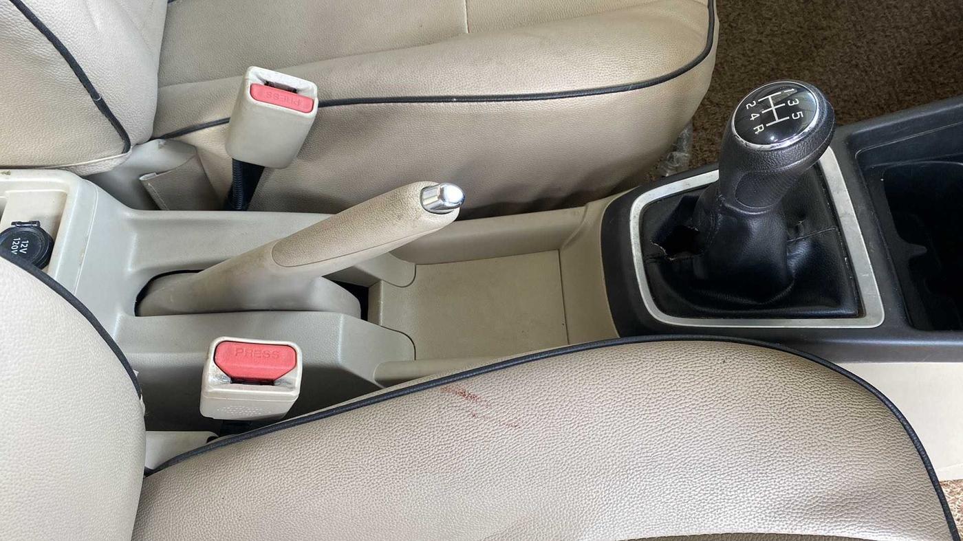 2020 Maruti Dzire VXI, Petrol, Manual, 14,782 km, Gear Lever