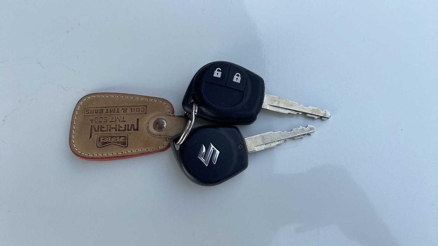 2020 Maruti Dzire VXI, Petrol, Manual, 14,782 km, Key Close Up