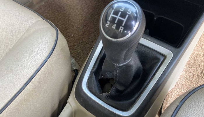 2020 Maruti Dzire VXI, Petrol, Manual, 14,782 km, Gear lever - Boot cover slightly torn