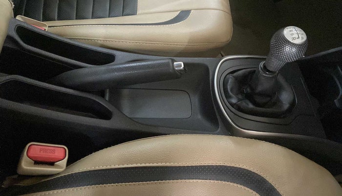 2014 Honda City 1.5L I-DTEC V, Diesel, Manual, 86,897 km, Gear Lever