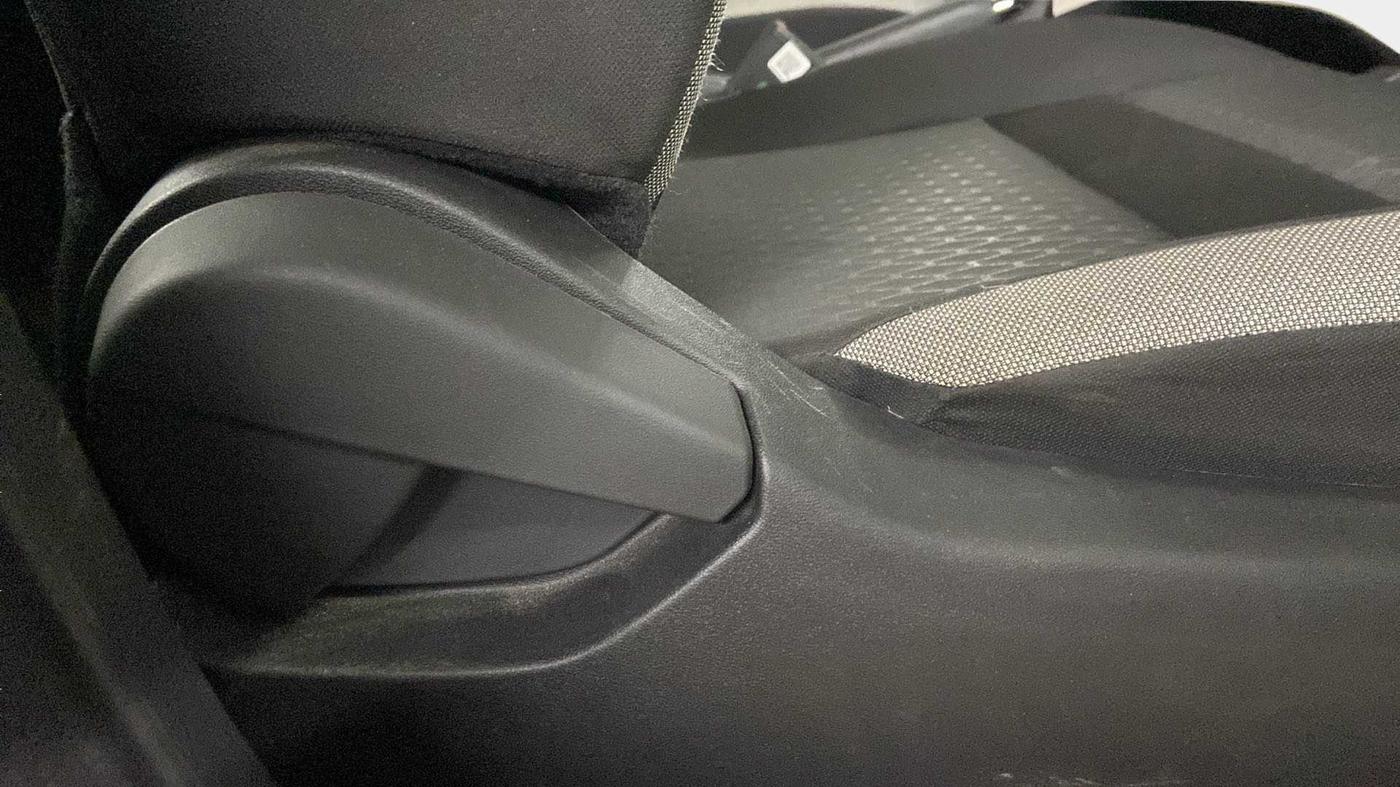 2022 Nissan MAGNITE XE, Petrol, Manual, 4,873 km, Driver Side Adjustment Panel