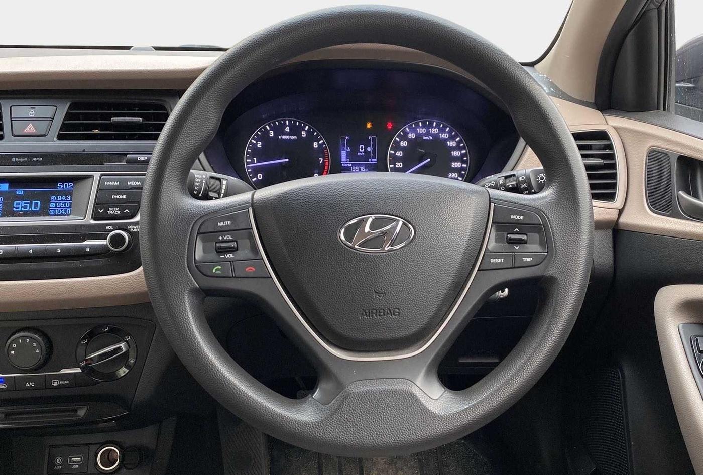 2017 Hyundai Elite i20 SPORTZ 1.2, Petrol, Manual, 43,264 km, Steering Wheel Close Up