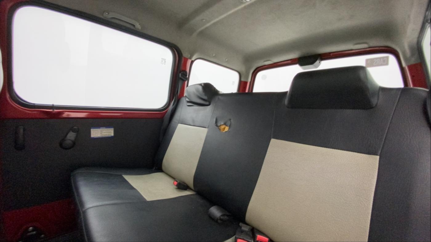 2018 Maruti Eeco 5 STR WITH A/C+HTR, Petrol, Manual, 31,338 km, Right Side Rear Door Cabin