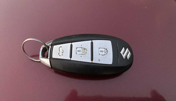 2017 Maruti Ciaz ZXI+ AT, Petrol, Automatic, 82,661 km, Lock system - Keyless sensor not working