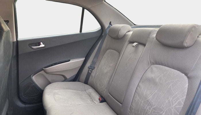 2014 Hyundai Xcent S 1.2, CNG, Manual, 48,719 km, Right Side Rear Door Cabin