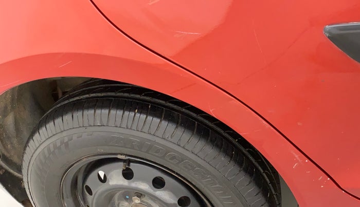 2013 Maruti Swift VXI, Petrol, Manual, 1,29,873 km, Right quarter panel - Minor scratches