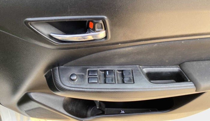 2018 Maruti Swift VXI, Petrol, Manual, 66,722 km, Driver Side Door Panels Control