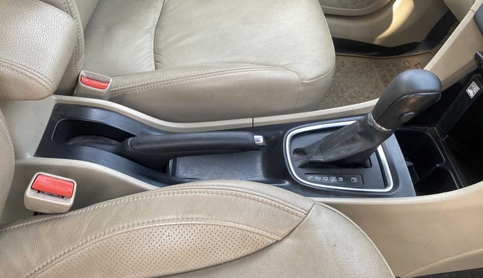 2019 Maruti Ciaz ALPHA  AT 1.5 SHVS PETROL, Petrol, Automatic, 22,258 km, Gear Lever