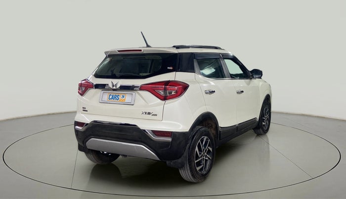 2022 Mahindra XUV300 W8 (O) 1.5 DIESEL AMT, Diesel, Automatic, 18,160 km, Right Back Diagonal