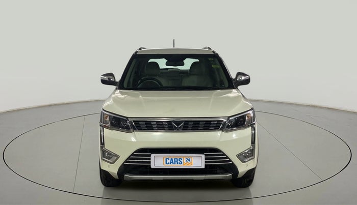 2022 Mahindra XUV300 W8 (O) 1.5 DIESEL AMT, Diesel, Automatic, 18,160 km, Front
