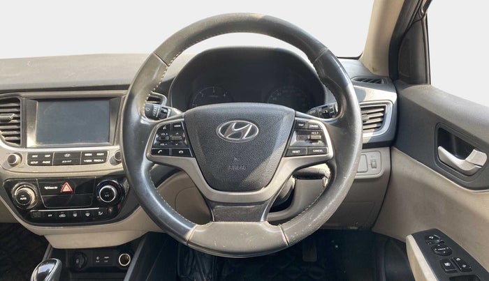 2018 Hyundai Verna 1.6 CRDI SX + AT, Diesel, Automatic, 91,655 km, Steering Wheel Close Up