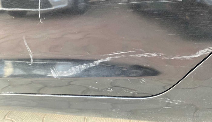 2018 Hyundai Verna 1.6 CRDI SX + AT, Diesel, Automatic, 91,655 km, Rear left door - Minor scratches