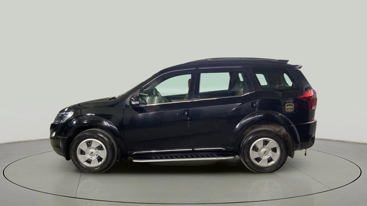 2020 Mahindra XUV500 W5, Diesel, Manual, 49,824 km, Left Side