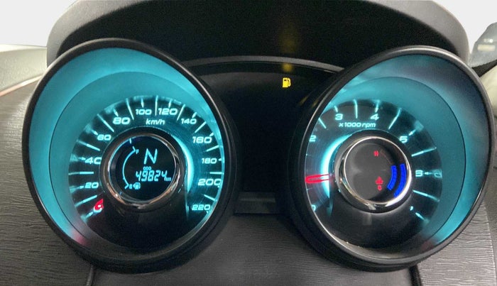 2020 Mahindra XUV500 W5, Diesel, Manual, 49,824 km, Odometer Image