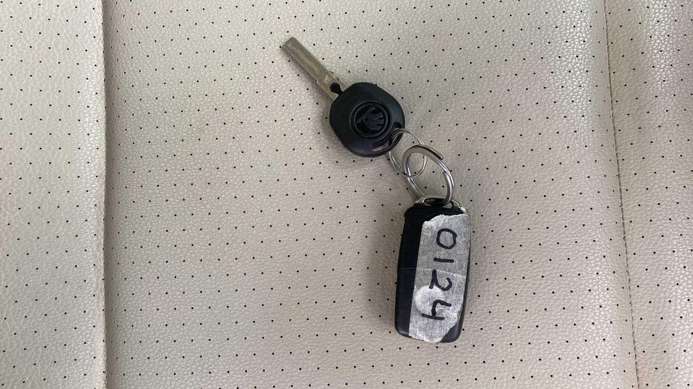 2016 Skoda Rapid 1.5 TDI CR STYLE PLUS AT, Diesel, Automatic, 85,378 km, Key Close Up