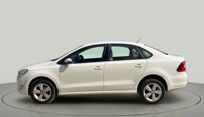 2016 Skoda Rapid 1.5 TDI CR STYLE PLUS AT, Diesel, Automatic, 85,378 km, Left Side
