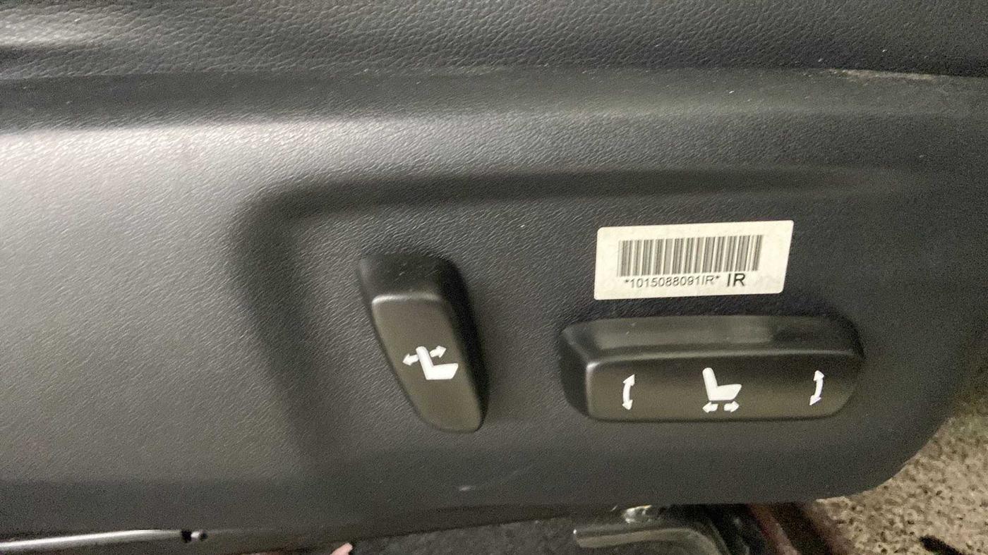2018 Toyota Innova Crysta 2.8 ZX AT 7 STR, Diesel, Automatic, 53,474 km, Driver Side Adjustment Panel