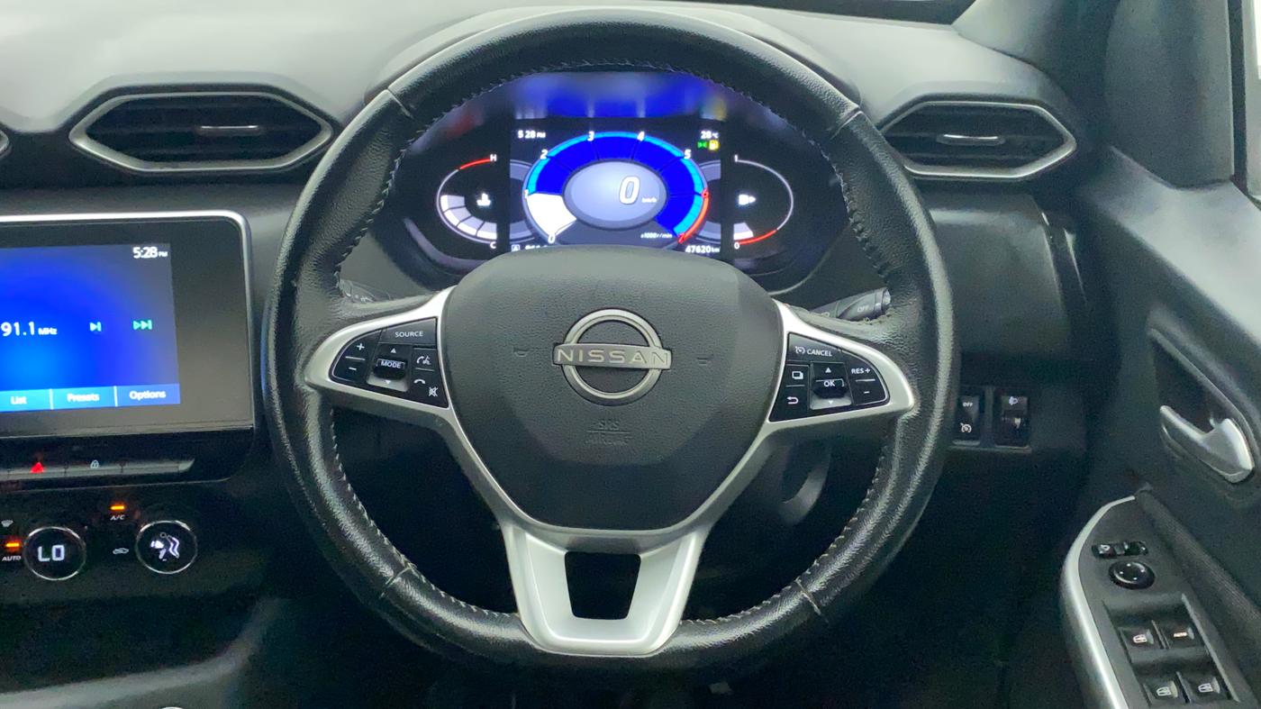 2021 Nissan MAGNITE XV PREMIUM, Petrol, Manual, 47,846 km, Steering Wheel Close Up