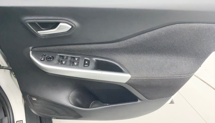 2021 Nissan MAGNITE XV PREMIUM, Petrol, Manual, 47,846 km, Driver Side Door Panels Control