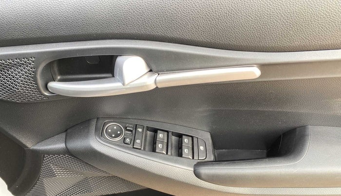 2020 KIA SELTOS HTK PLUS 1.5, Petrol, Manual, 9,594 km, Driver Side Door Panels Control