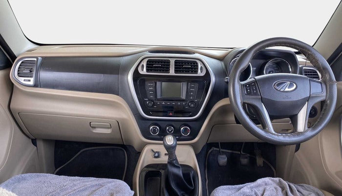 2018 Mahindra TUV300 T8, Diesel, Manual, 94,455 km, Dashboard
