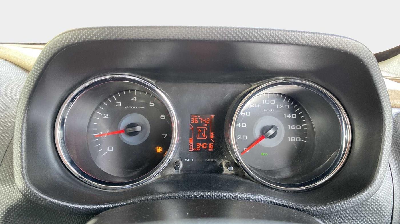 2018 Mahindra TUV300 T8, Diesel, Manual, 94,455 km, Odometer Image