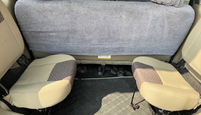 2018 Mahindra TUV300 T8, Diesel, Manual, 94,455 km, Third Seat Row ( optional )