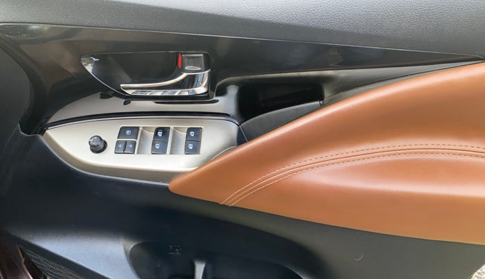 2018 Toyota Innova Crysta 2.4 VX 8 STR, Diesel, Manual, 94,411 km, Driver Side Door Panels Control