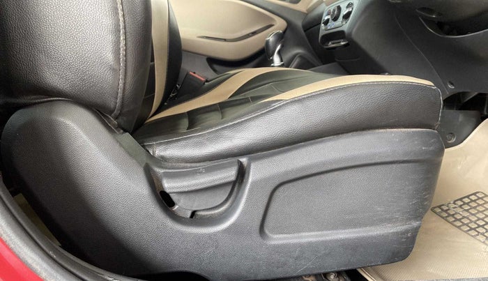 2016 Hyundai Elite i20 MAGNA 1.4 CRDI, Diesel, Manual, 97,438 km, Driver Side Adjustment Panel