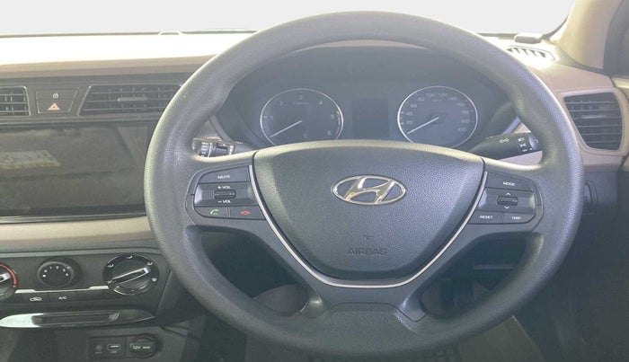 2016 Hyundai Elite i20 MAGNA 1.4 CRDI, Diesel, Manual, 97,438 km, Steering Wheel Close Up