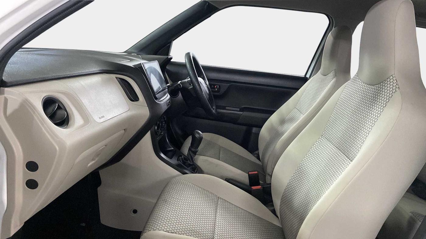 2023 Maruti New Wagon-R LXI 1.0, Petrol, Manual, 4,006 km, Right Side Front Door Cabin