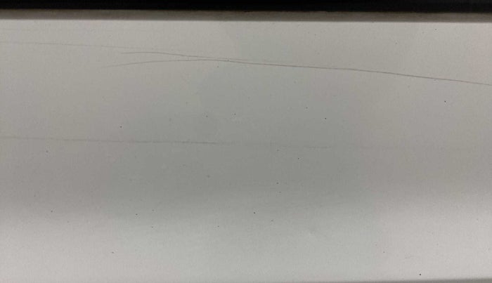 2013 Maruti Swift LXI, CNG, Manual, 80,838 km, Rear left door - Slightly dented