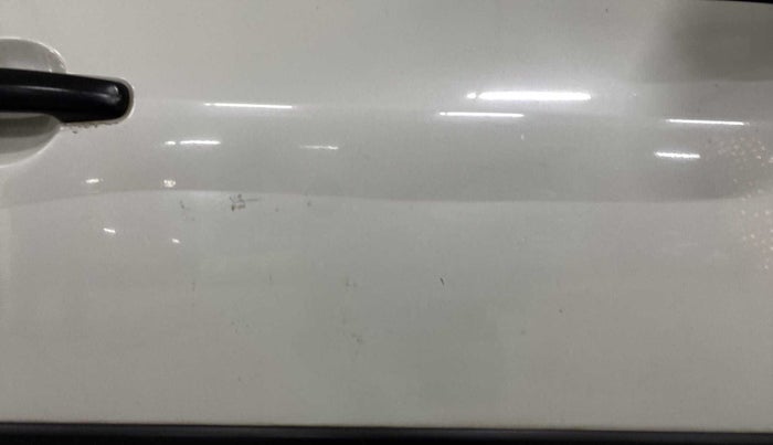 2013 Maruti Swift LXI, CNG, Manual, 80,838 km, Driver-side door - Minor scratches