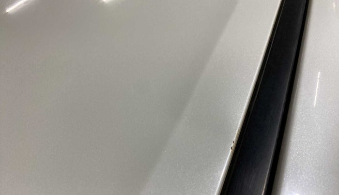 2013 Maruti Swift LXI, CNG, Manual, 80,838 km, Roof - Slightly dented