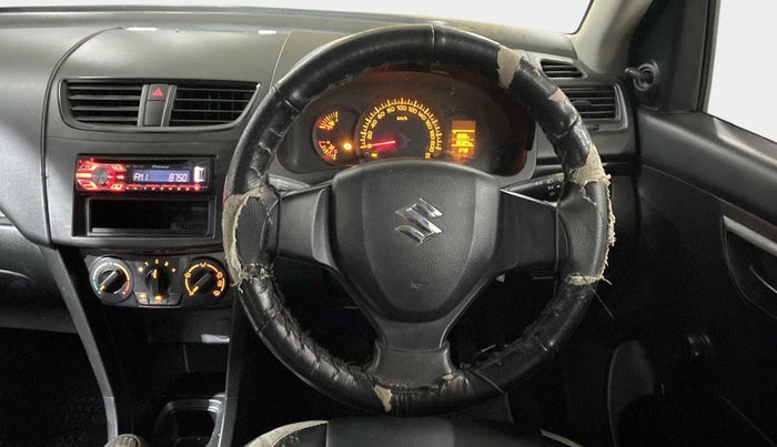2013 Maruti Swift LXI, CNG, Manual, 80,838 km, Steering Wheel Close Up