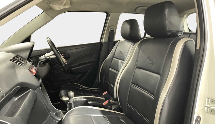 2013 Maruti Swift LXI, CNG, Manual, 80,838 km, Right Side Front Door Cabin