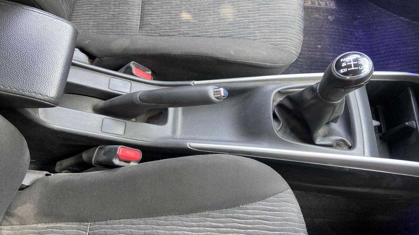 2017 Maruti Baleno DELTA PETROL 1.2, Petrol, Manual, 26,118 km, Gear Lever