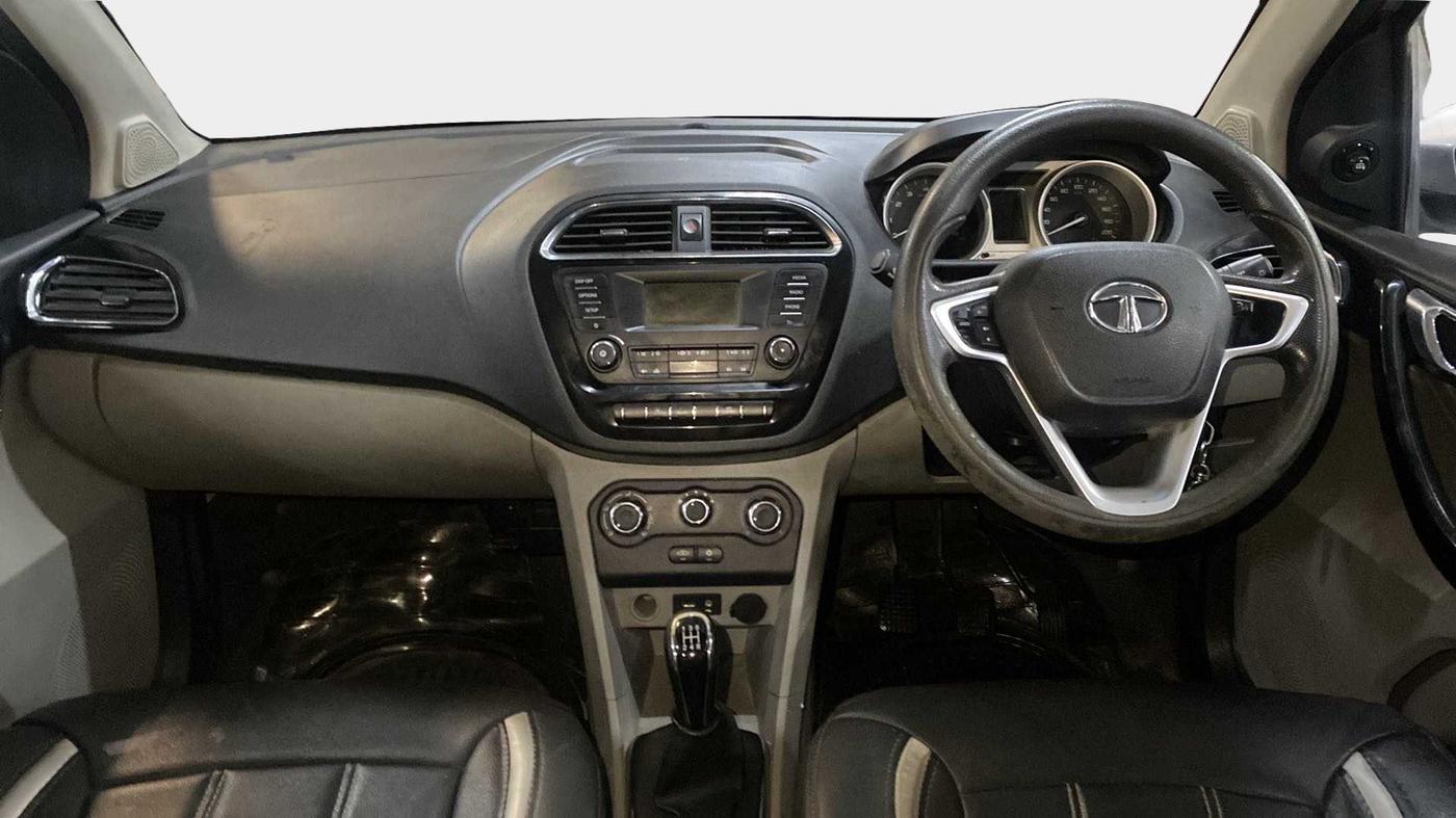 2016 Tata Tiago XZ PETROL, Petrol, Manual, 46,705 km, Dashboard