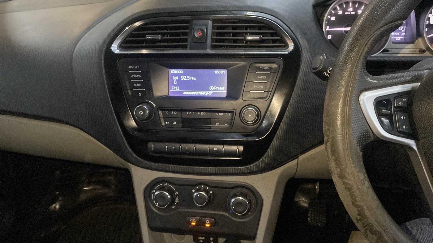 2016 Tata Tiago XZ PETROL, Petrol, Manual, 46,705 km, Infotainment System