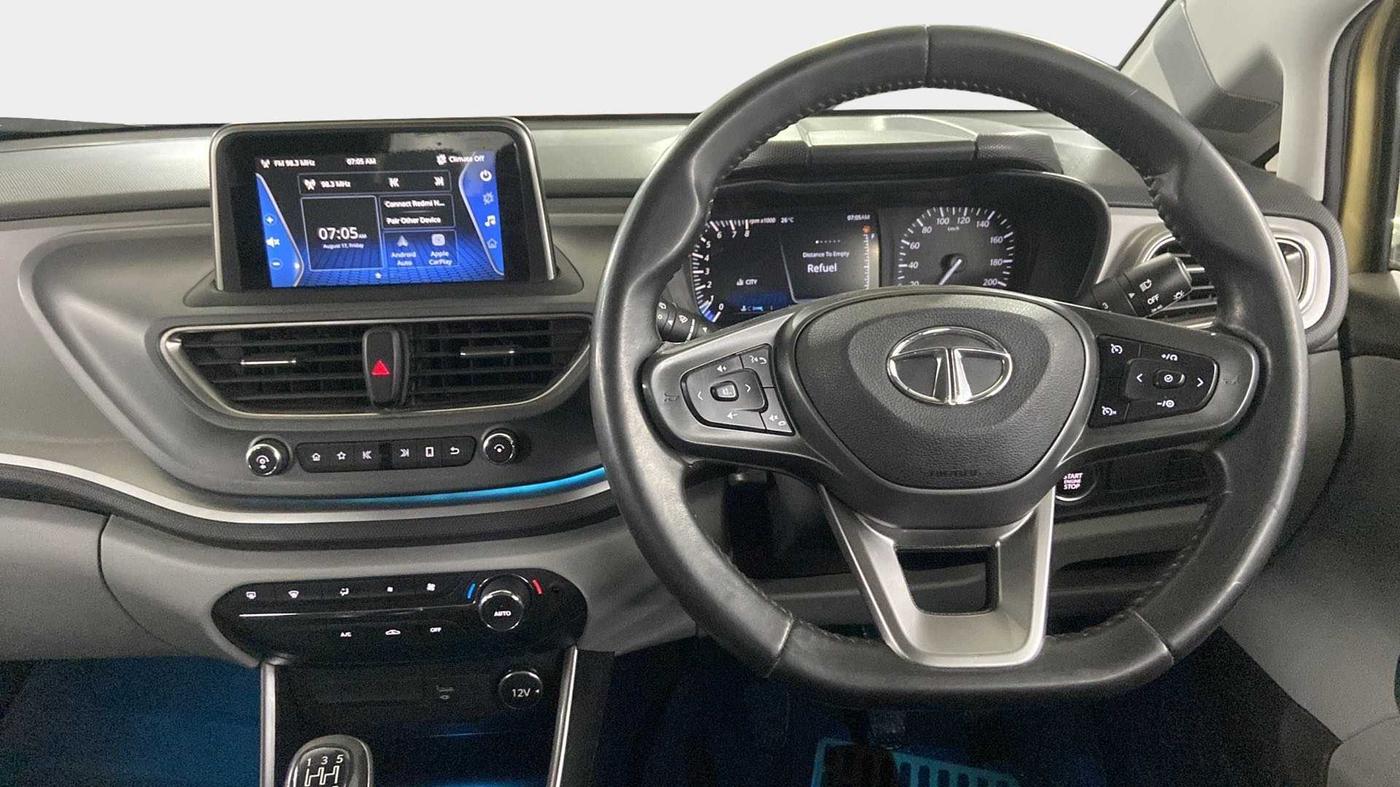 2020 Tata ALTROZ XZ PETROL, Petrol, Manual, 17,866 km, Steering Wheel Close Up