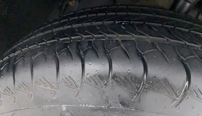 2019 Renault Duster RXS PETROL, Petrol, Manual, 48,436 km, Right Rear Tyre Tread